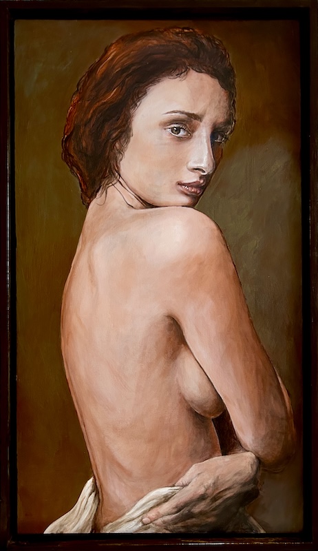 Portrait de femme nue de dos, regard tourné vers l’arrière