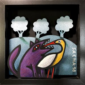 Diorama représentant un loup stylisé face à une cigogne dans un paysage nocturne, en acrylique sur bois