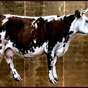 Peinture monumentale d’une vache brune et blanche sur fond en feuille d’or, acrylique sur bois, série Vache icône