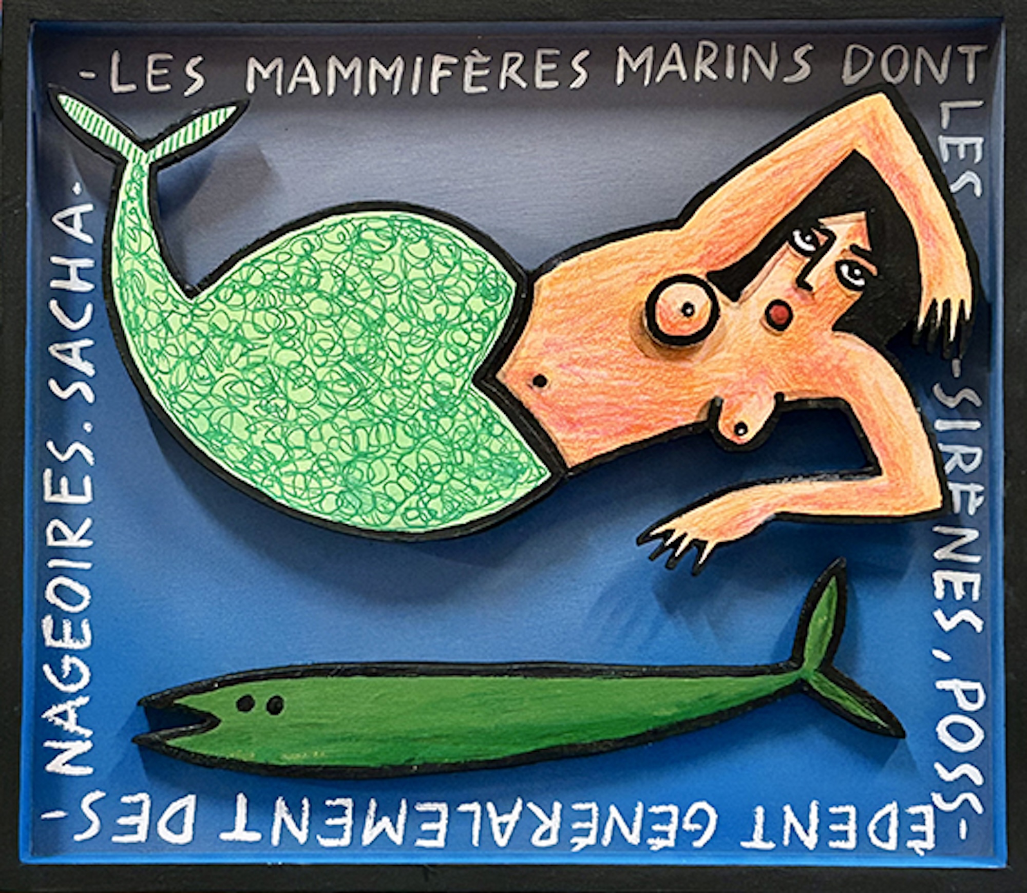 Figure hybride mi-femme mi-poisson en bois découpé sur fond bleu avec inscriptions, série Boîtes - 2024